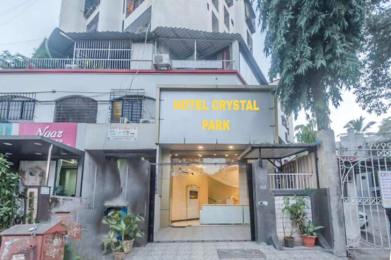 Hotel Crystal Park Near Nesco Exhibition Center Mumbai Exterior photo